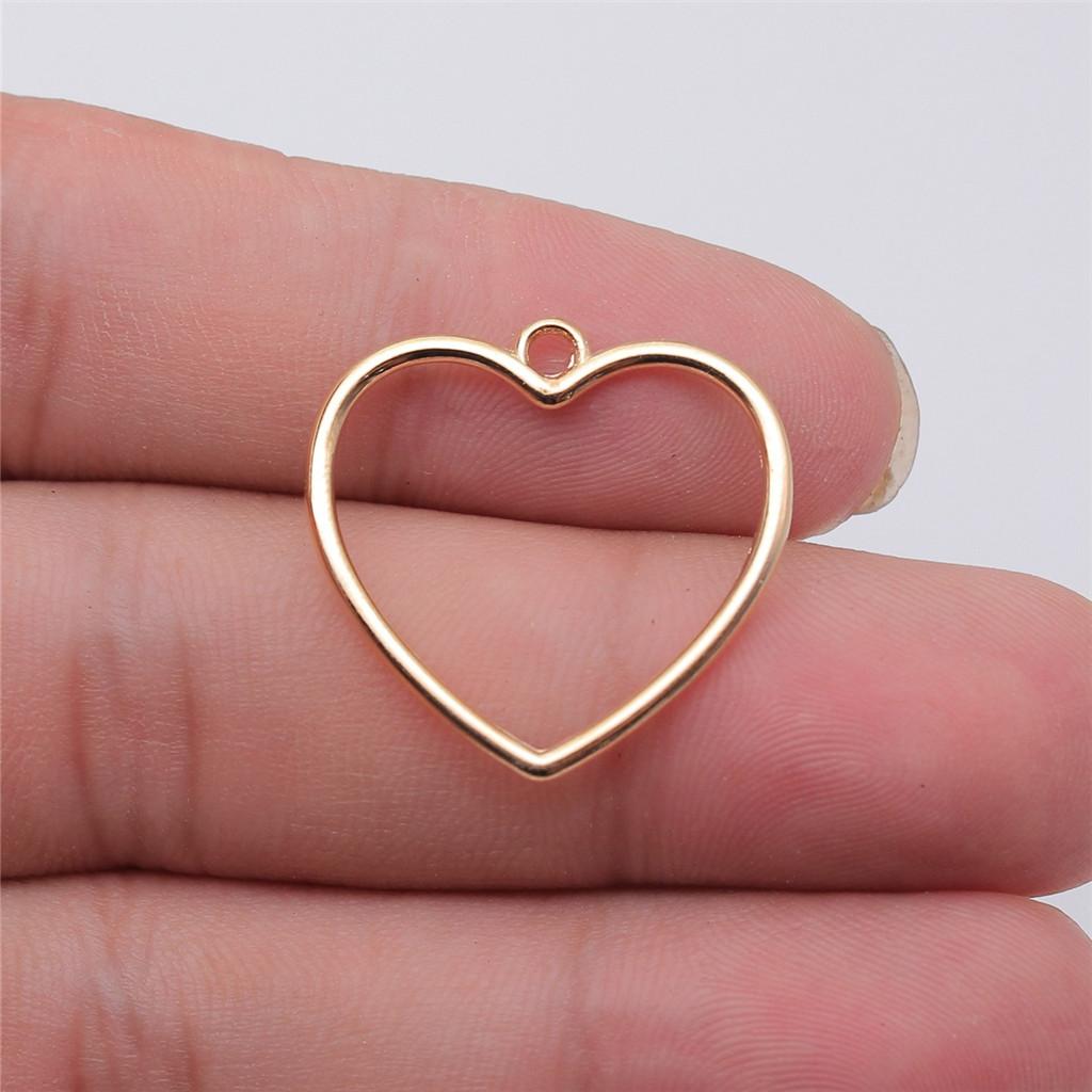 Charms Openwork Heart Pendants Vintage Jewelry Supplies QC068