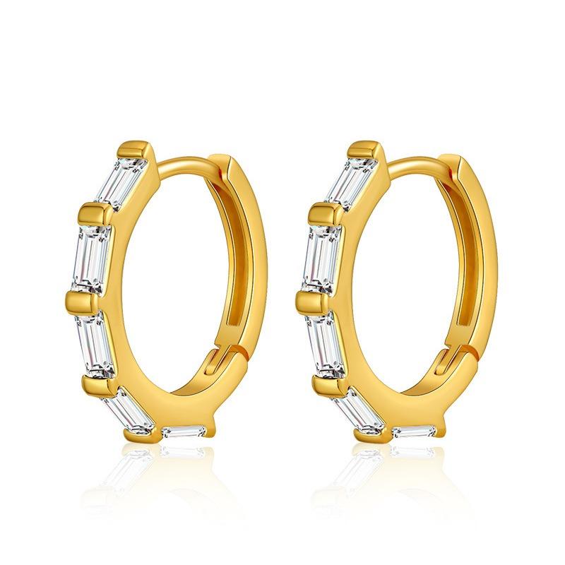 Gold Plated Emerald Green Baguette CZ Huggie Hoop Earrings белый