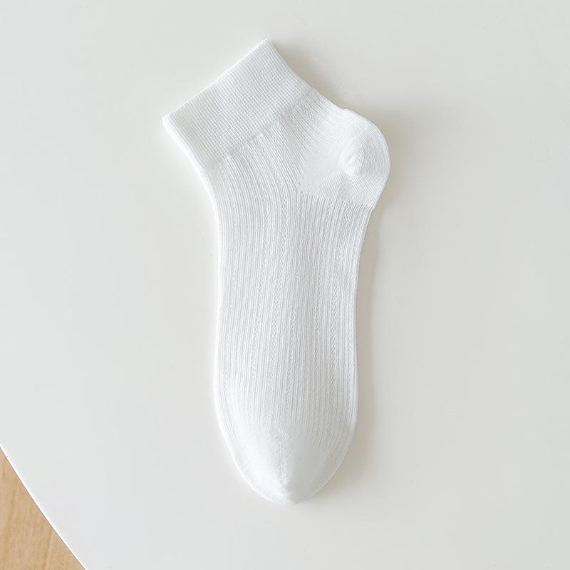 Female Summer Thin Mesh Breathable Sweat Absorption Lovely Small Fresh Boneless Short Tube Cotton Socks