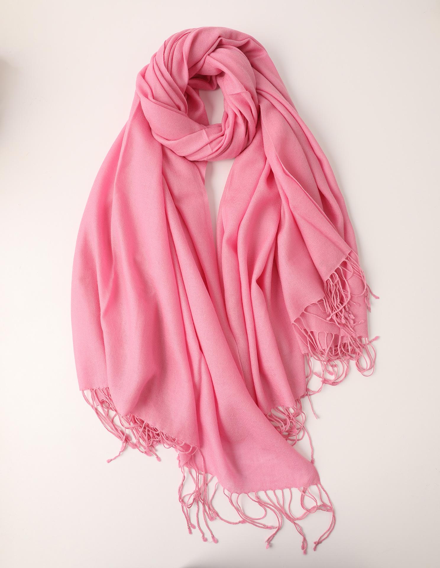 Women s Retro Wool Scarf - Plush, Warm, Long Tassel Shawl for Autumn/Winter