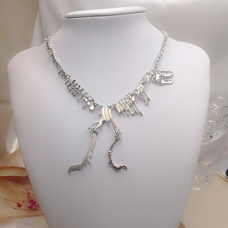 Punk Vintage Exaggerated Dinosaur Skeleton Pendant Necklaces for Women Men Gothic Creative Personlity Necklace Party Jewelry