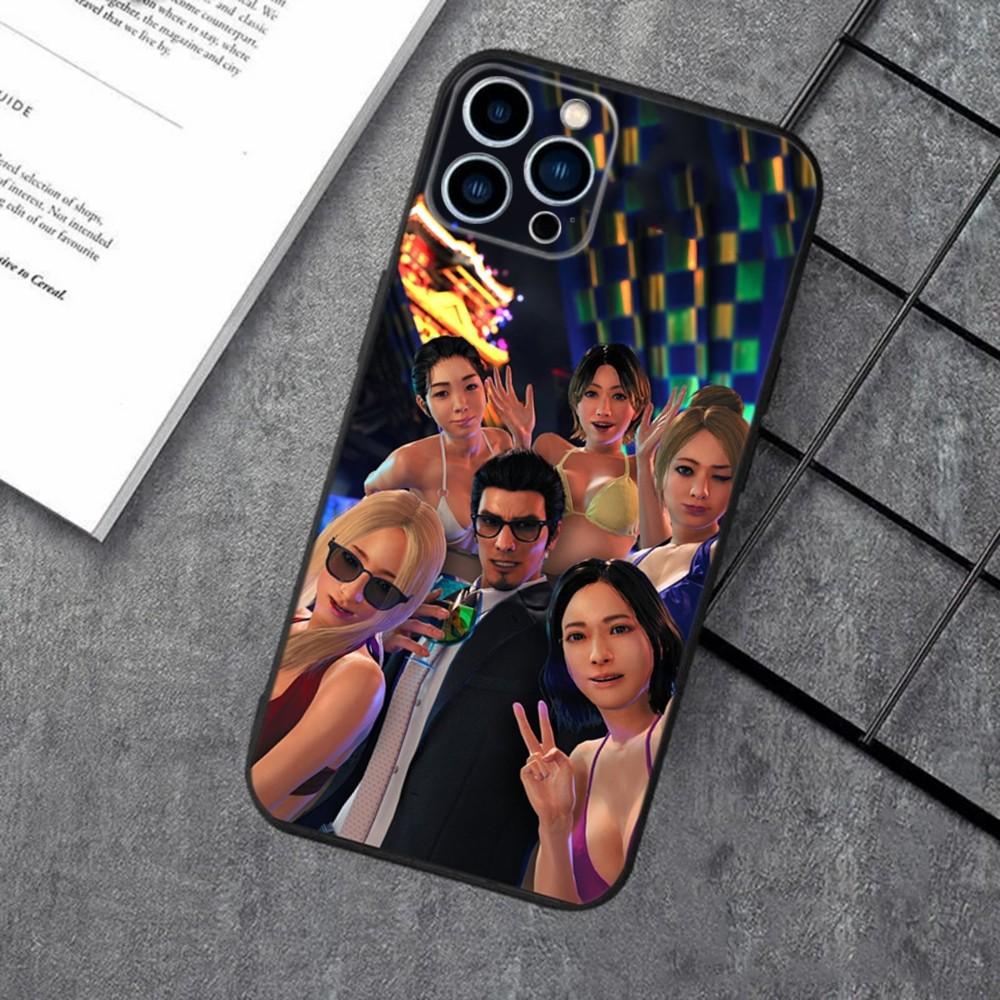 Japanese Game Yakuza Kiryu Dragon Phone Case For iPhone 16,15,14,13,12,11,XS,XR,X,8,7,Pro,Max,Plus,mini Silicone Black Cover