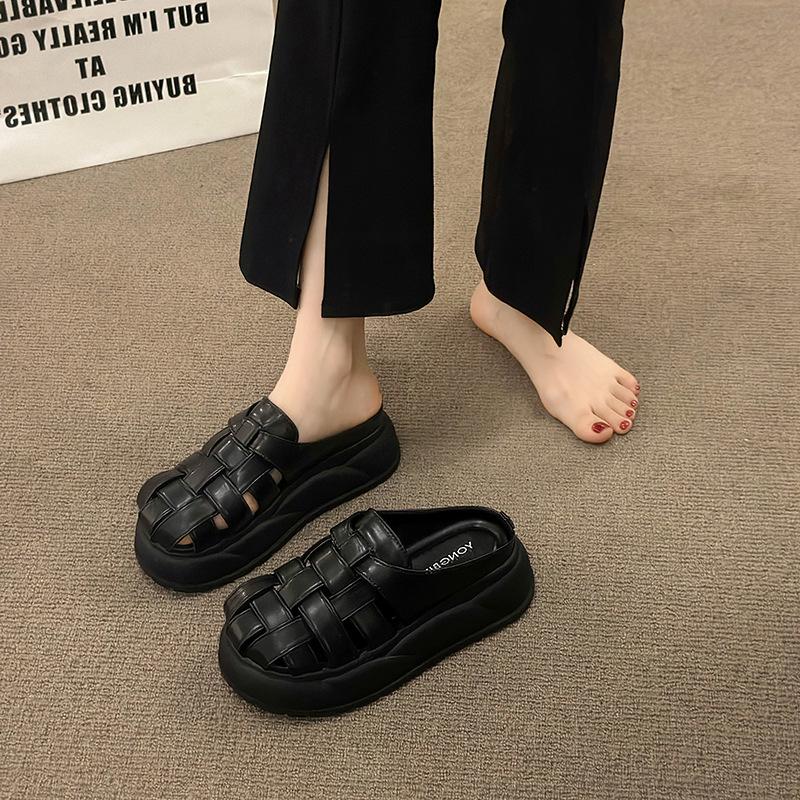 Platform Sandals Women's Summer 2025 New Woven Baotou Pig Cage Shoes Fashionable Versatile Height-increasing Muffin Roman Cool Slippers