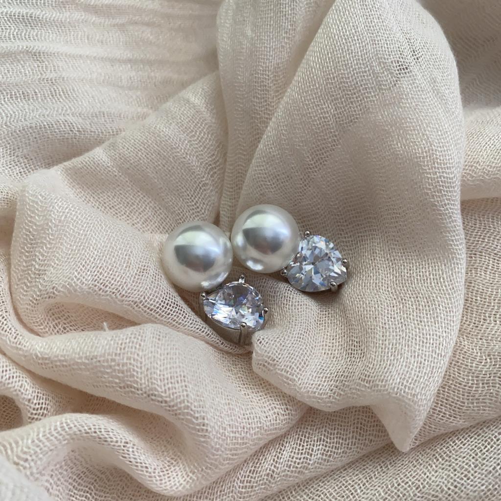 Romantic Heart-Shaped Gemstone Pearl Stud Earrings, Niche Design Sense, Zircon Pendant, Light Luxury And Elegant Temperament, Versatile