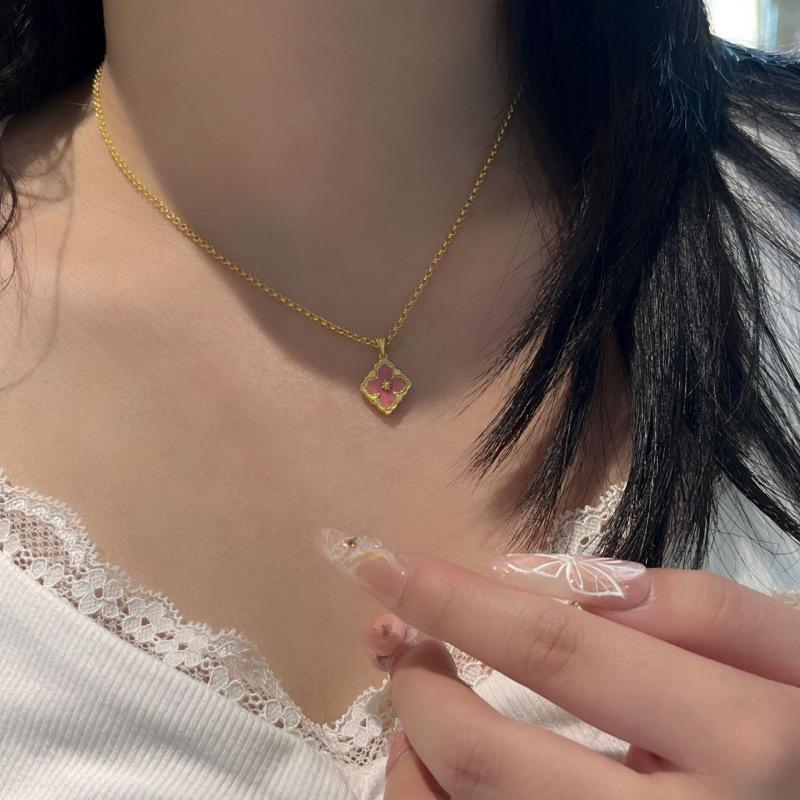 Light Luxury Retro Cloth Qi Lati Small Window Grilles Rose Stone Bracelet Necklace Exquisite Versatile Court Style Four-Leaf Flower