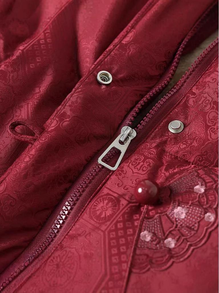 Red Spring Festival Winter Jacket for Mothers – Stylish, Warm, Cotton-Padded Outerwear for Middle-Aged and Elderly