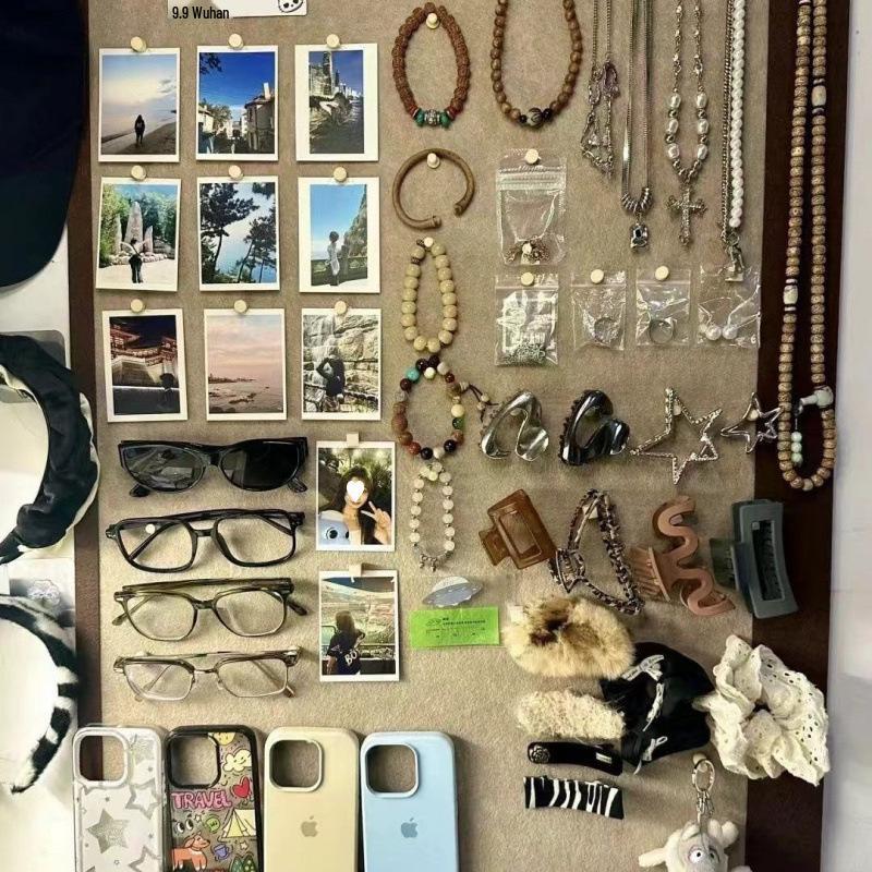 Self-Adhesive Felt Pinboard - Customizable Wall Stickers for Photos & Messages, Ideal for Study Rooms or Dormitories