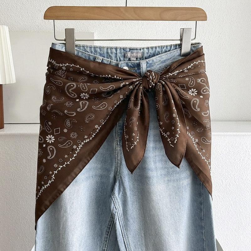Spring and autumn green atmosphere floral triangle scarf girl versatile headscarf silk scarf small scarf shawl decorative fart curtain