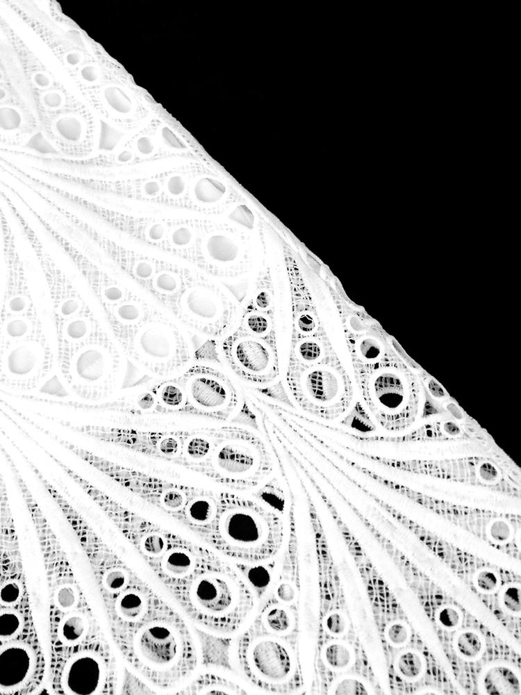 Patchwork Beyaz Elbiseler Yüksek Boyun Uzun Flare Kol Yüksek Bel Akşam Parti Törenlerinde Bayanlar Düğün Konuk Cokctial Olay