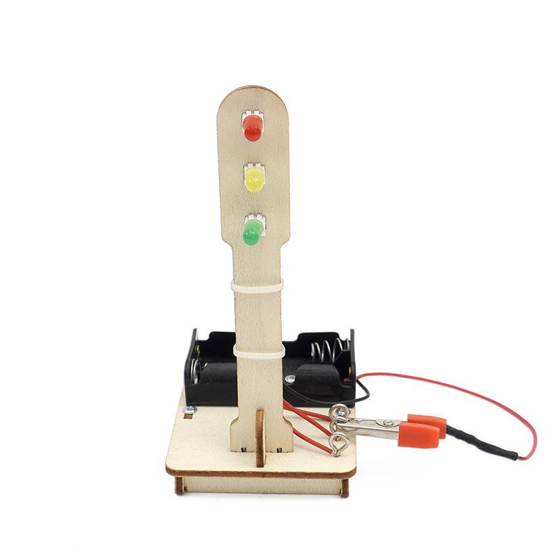 

Сигнальный свет Дорожное движение Рукоделие Научный эксперимент Образование Технологии Для