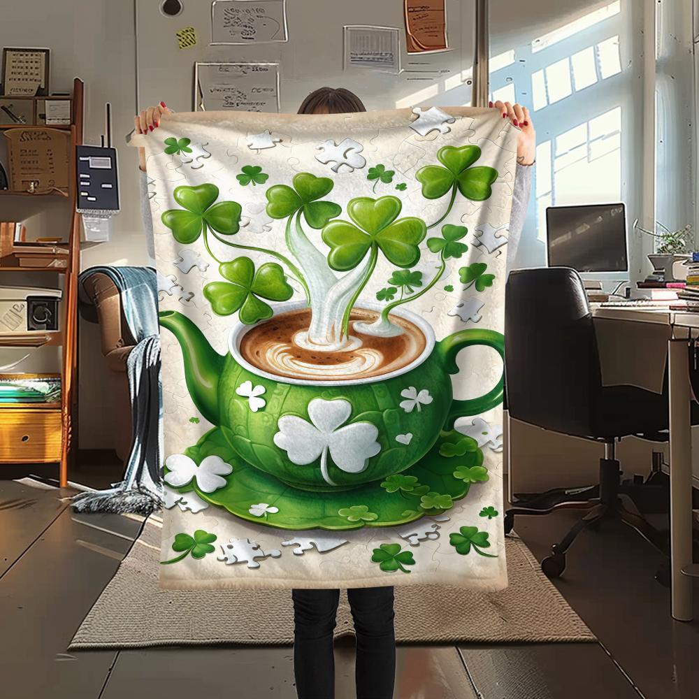 

St.Patrick s Day Green clover Print Flannel Blanket,High quality Comfortable for All Seasons,Home Decor,Warmth and Comfort,Perfect for Christmas Gifts 80cm x 120cm