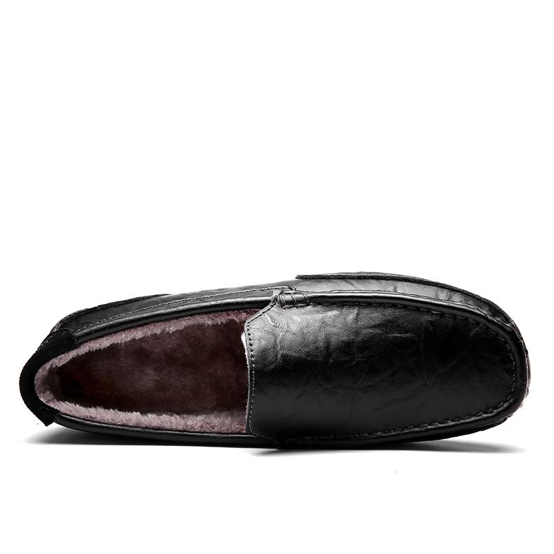 Fashion Men's Shoes Winter Fashion Leather Casual Shoes High Quality Warm Plush Loafers Slip On Driving Shoes Mocassins Male Footwear