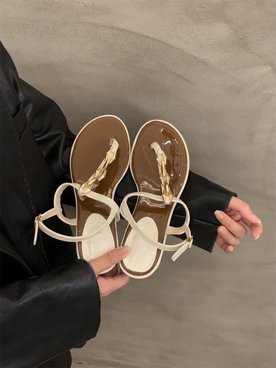 

Summer with skirt thick heel sandals women s shoes 2025 new toe retro niche beach strap Roman shoes 40