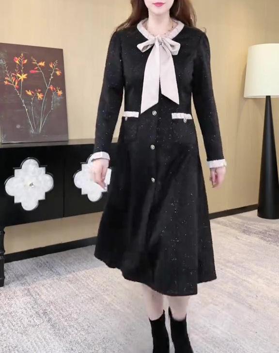 

Chic Plus Size Tie-Waist Dress: French-Inspired Autumn/Winter Style for Moms 2XL (140-160 jin)