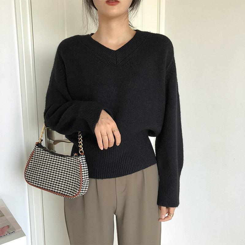 Retro V-neck pullover sweater women's autumn and winter new lazy loose outer wear bottomed knitted sweater top