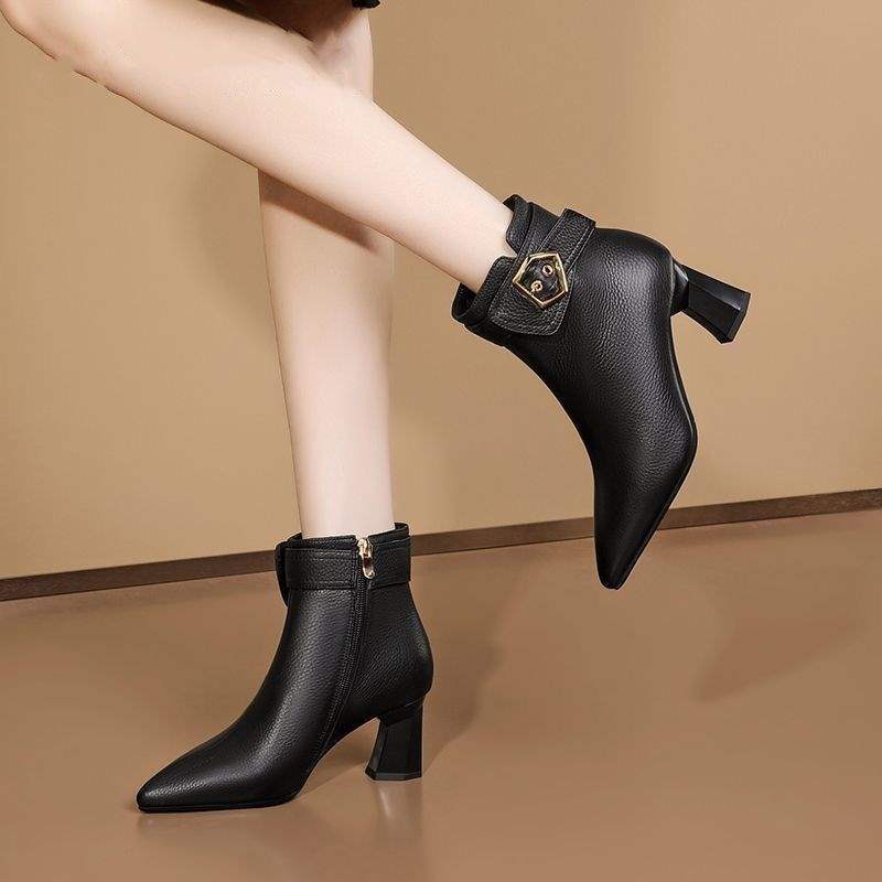 Krótkie buty damskie na grubym obcasie, szpiczaste, jesienno-zimowe, nowe, modne buty na wysokim obcasie, welurowe, stylowe buty damskie