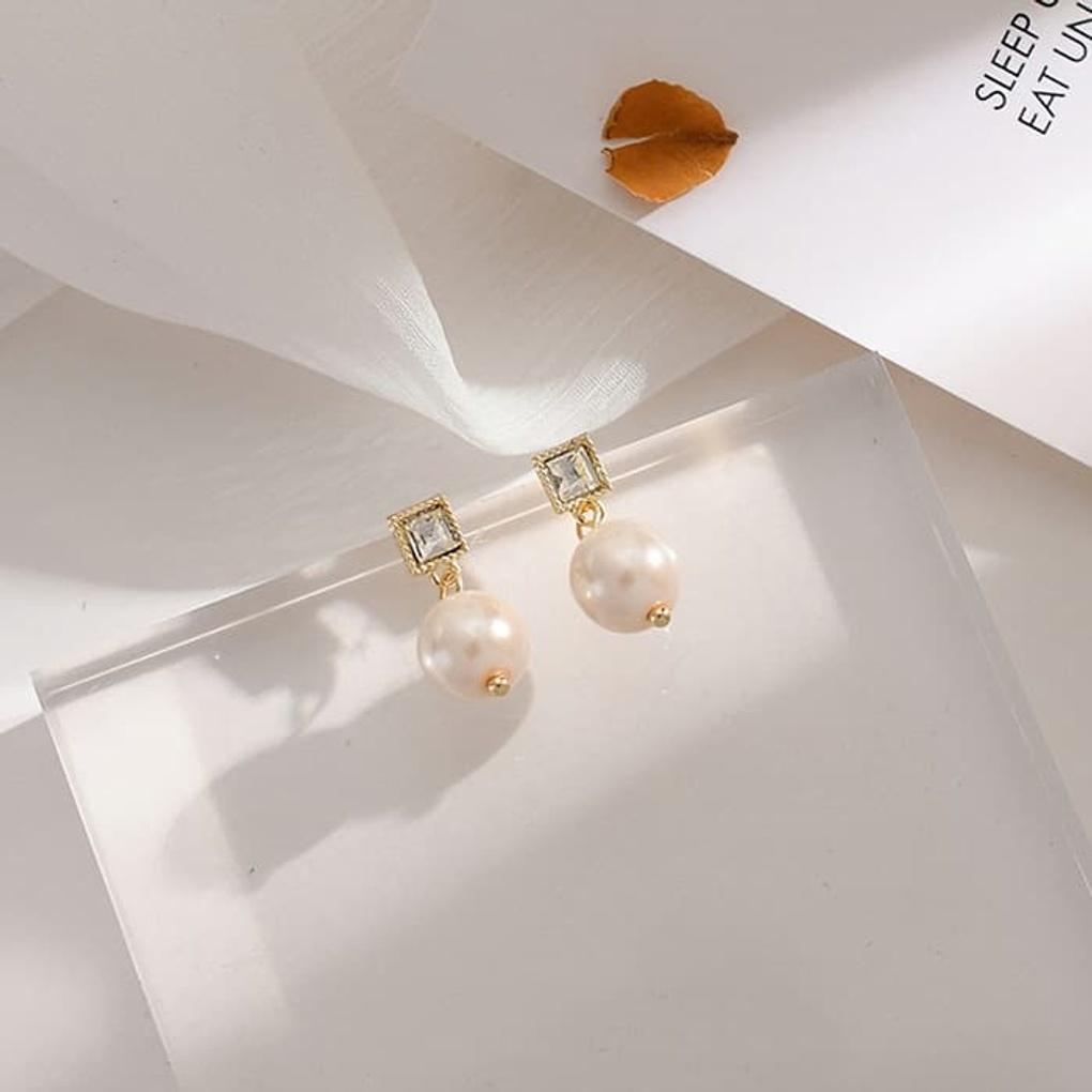 Silver Needle Pearl Freshwater Earrings, Earrings Chain, Small Square Cubic