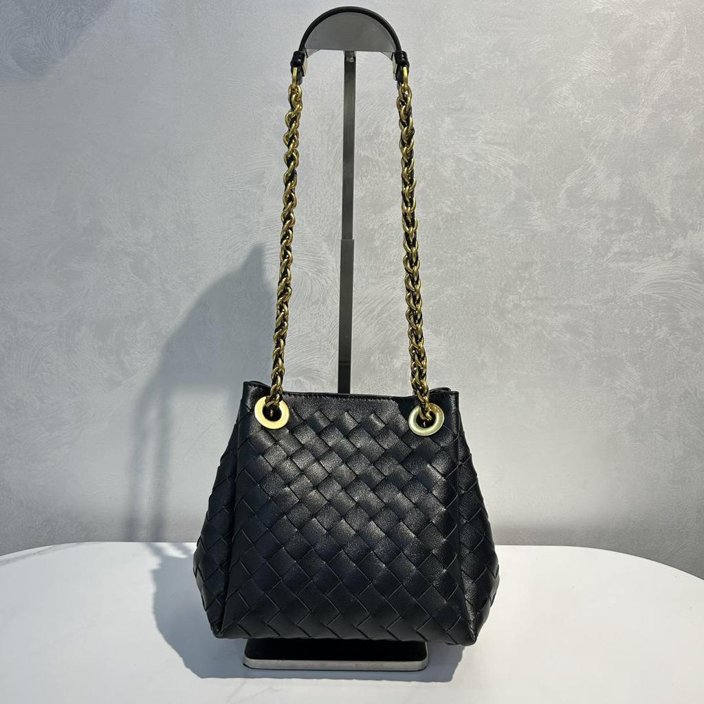 2025 Women's Handmade Leather Woven Chain Bag – Versatile Shoulder & Messenger Bag