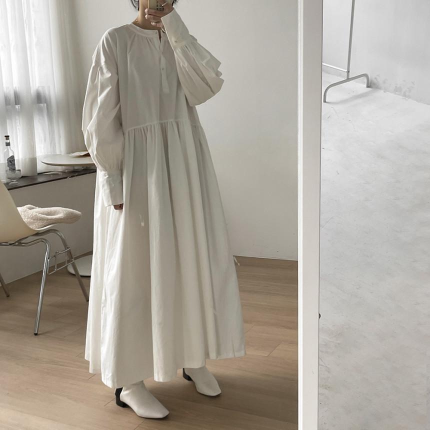 2026 Early Spring Korean Chic Minimalist Puff Sleeve Dress for Women One Size