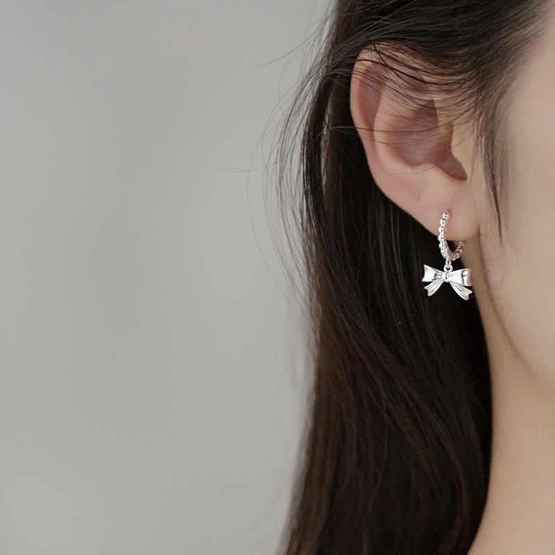 Bow bead earrings women's niche design sense high-end light luxury fashion ear buckle earrings