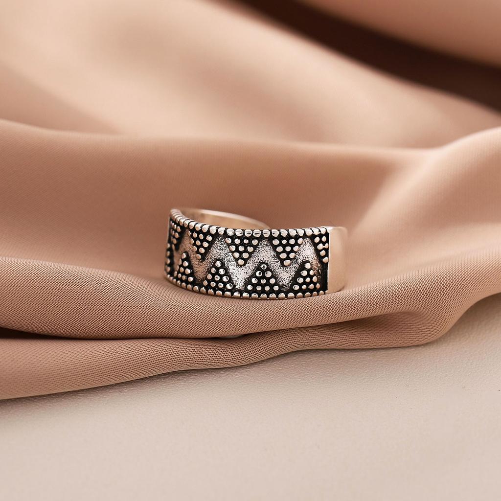 Simple Creative Dot Wave Triangle Geometric 925 Sterling Silver Jewelry Wide Face Retro Exquisite Opening Rings R031