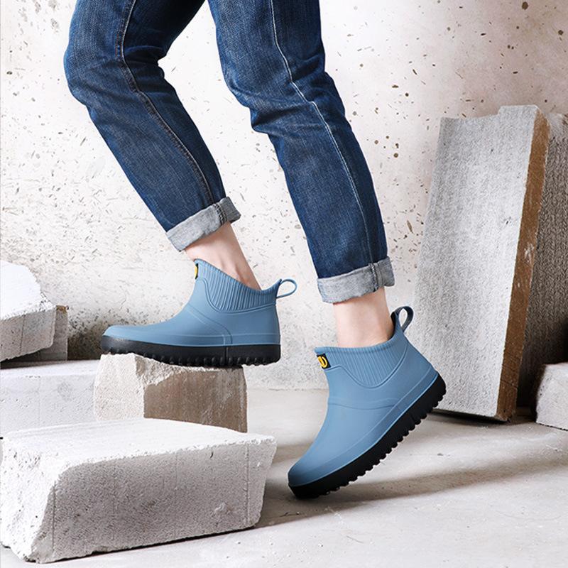 Fashion Rubber Men's Rain Shoes Slip On Waterproof Ankle Boots PVC Rain Boots Work Flat Shoes 2024 Fashion Men's Casual Boots