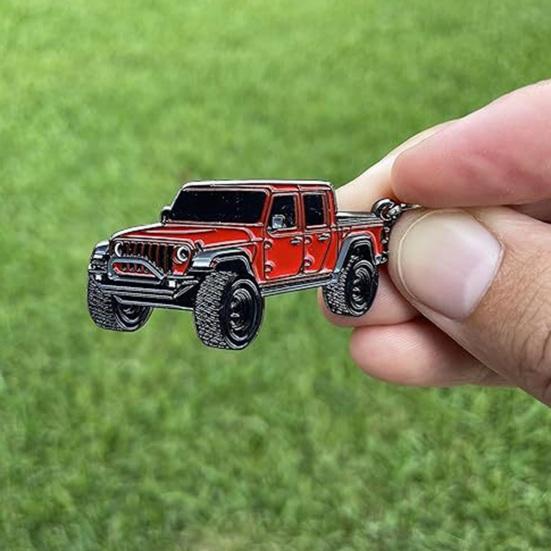 Keychain Pendant, Pickup Truck Shape Portable Keychain, Multiple Colors Great Gift for Off-Road Enthusiasts