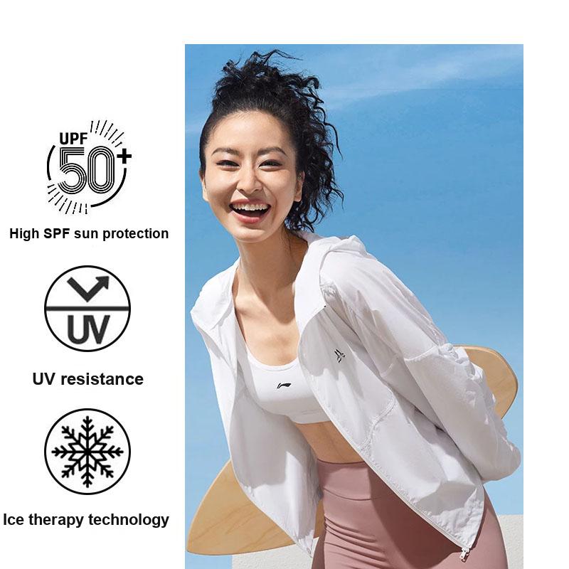 Lining Série Fitness UPF 40+ Motif Logo Couleur Unie Veste de Sport à Capuche Protection Solaire Femmes Vestes Blanc AFDT526-1