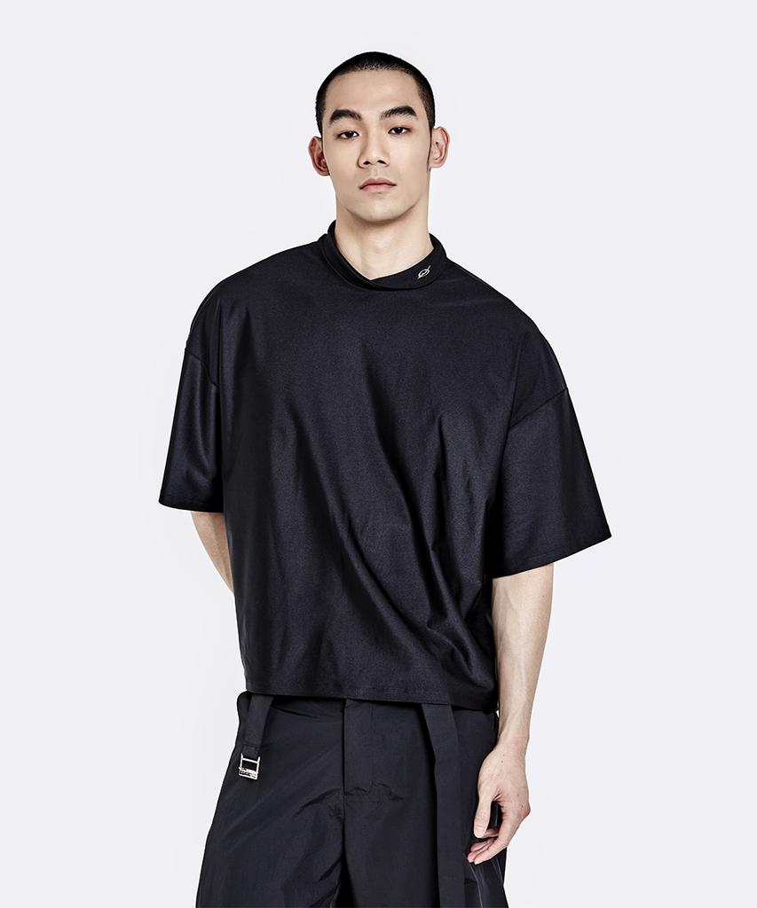 51Peosenteu Folded Shiny T-Shirt - Black