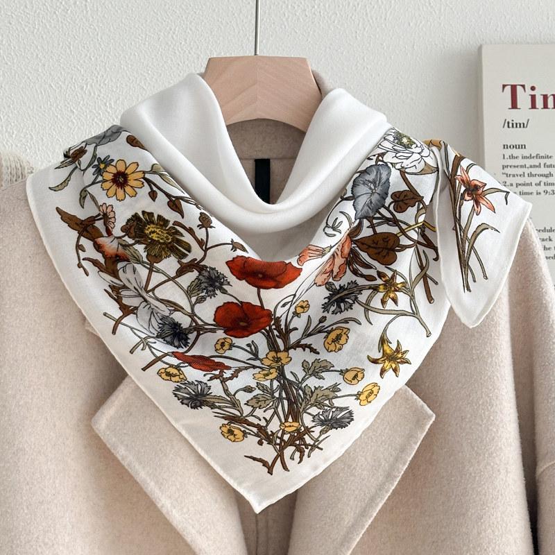 71 Series Neck Cashew Flower Square Scarf Silk Scarf Female Korean Version Versatile Literary and Retro Neck Protection Decorative Small Scarf