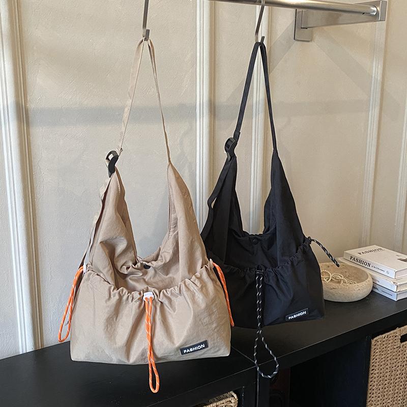 Large Capacity Tote Bag Women's Pleated Shoulder Bag Student Class Bag