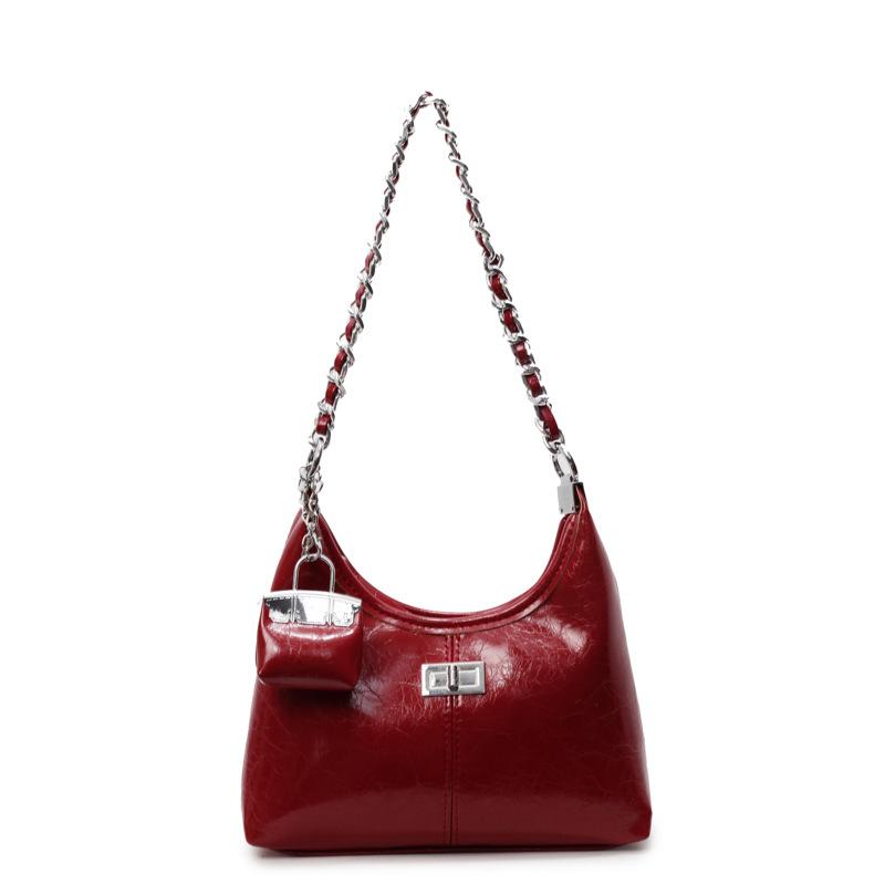 

В этом году популярна корейская сумка-подмышка на цепочке из вощеной кожи люкс-класса, женственная, для работы, сдержанная, простая сумка-мессенджер