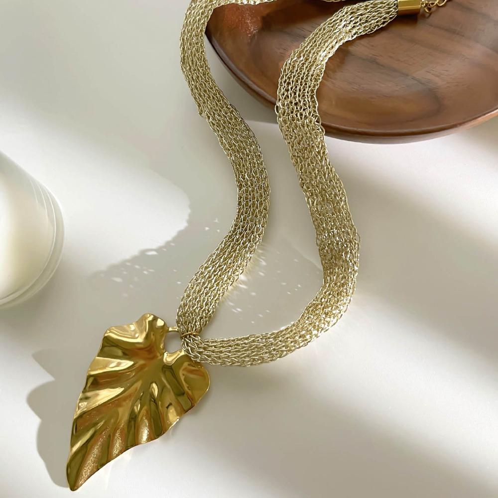 Fashion Geometric Woven Necklace Shell Bohemian Style Clavicle Chain Rope Woven adjustable Choker Necklace