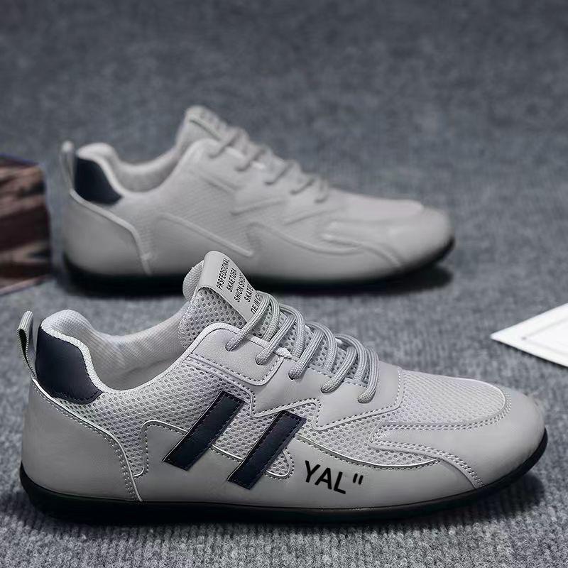

Men s shoes summer breathable mesh sneakers 2025 new men s trendy shoes men s casual shoes lightweight running shoes 39 белый