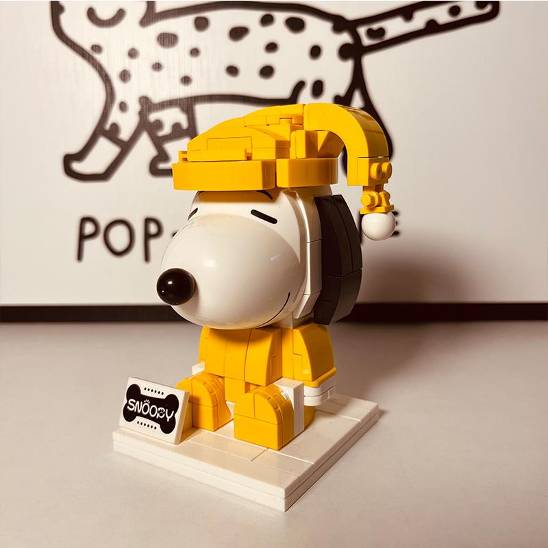 

Snoopy Building Blocks Anime Cartoon Character Assembly Model Collection Toys and Ornaments Children s Birthday Gifts no box
