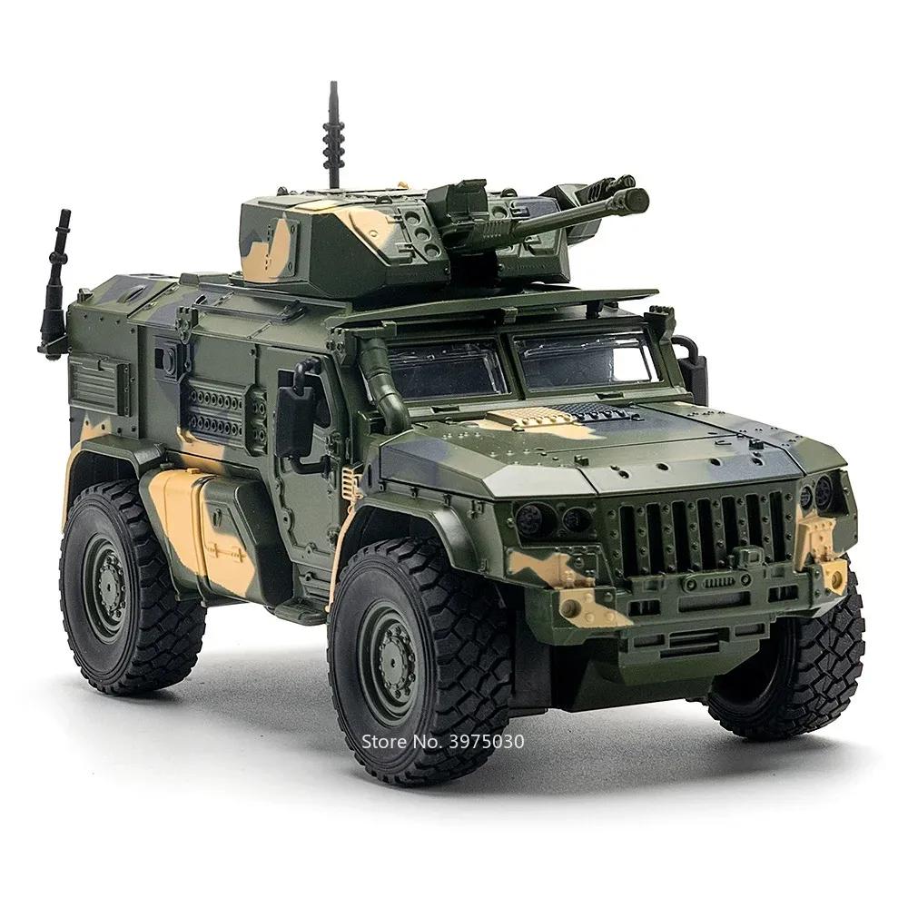 1:32 Sabertooth Armored Toys Cars Miniature Models Pull Back Armored Car Light Music Explosion Proof Vehicles Toddler Kids Gifts