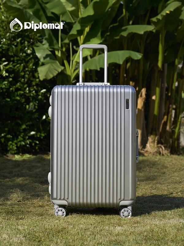 Diplomat TC-9033 Starlight 25-inch Aluminum Frame Travel Case