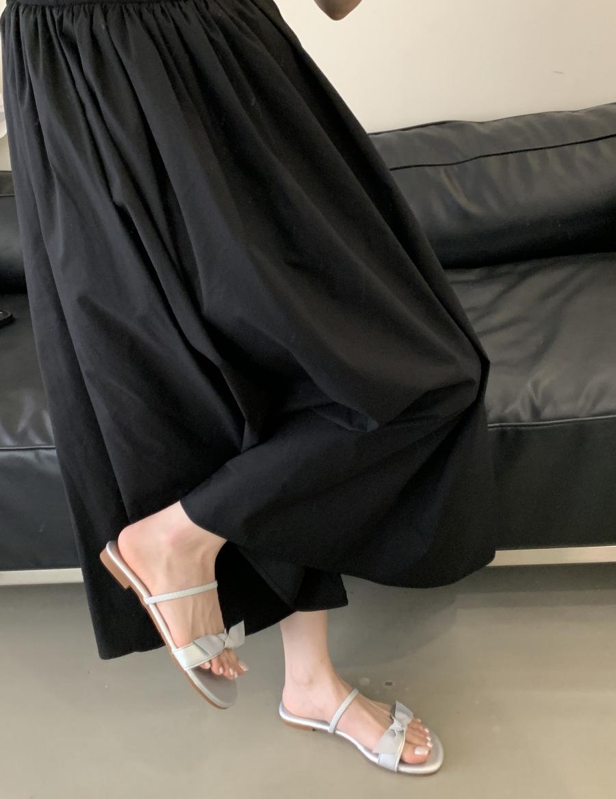 

Flat-bottomed bow sandals fairy shoes 2025 new summer French evening wind versatile not tired feet Roman shoes 39 серебряный