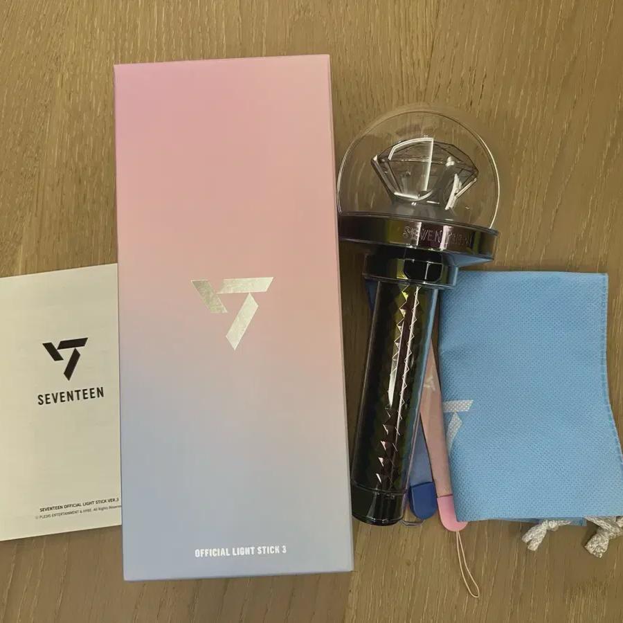 

Seventeen Светящаяся палочка New Neurat Bong