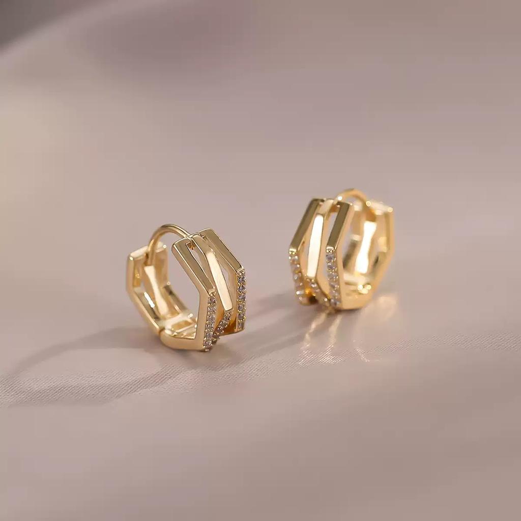 Retro Micro-set Geometric Earrings Light Luxury Autumn Winter High-end Simple Versatile Women's Fashion Casual Daily Jewelry