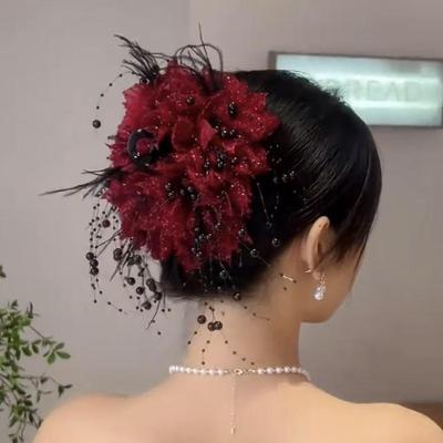Grampo de Cabelo Tubarão com Franja de Flor Lurex Coreano - Acessório de Cabeça Versátil e Estiloso