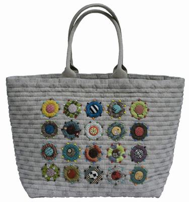 AKEMI SHIBATA [Akemi Shibata's Patchwork Kit] Bag with Large and Small Circles and Beads. Finished Size: 32cm (height) X 48cm (width) X 16cm (depth)
