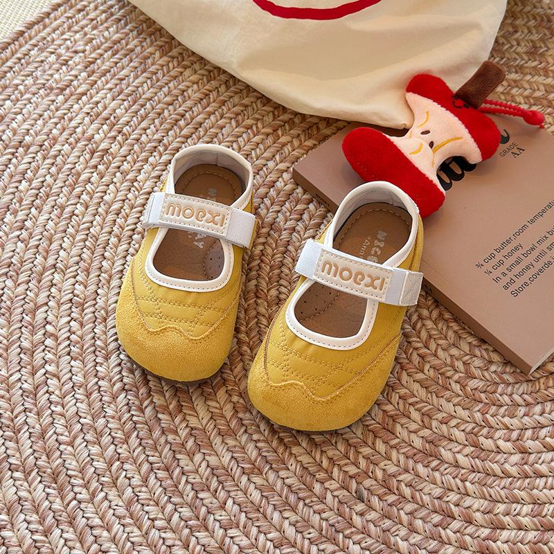 

Girls fashion soft-soled casual shoes 2025 spring and autumn new girls foreign-style versatile sports shoes Xiaoxiangfeng Doudou shoes 30 жёлтый