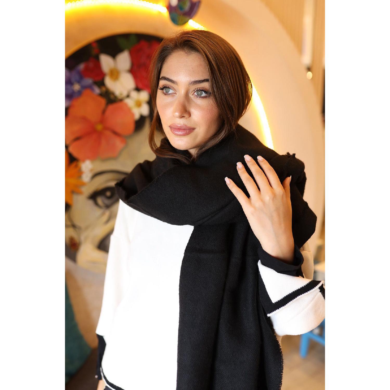 

Soft Textured Thick Plain Scarf Shoulder Shawl 70x180 Cm 1206 Black чорний