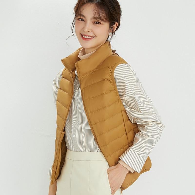 Thin Down Jacket Vest Women's New Autumn and Winter 2024 90 White Duck Down Vest Stand-up Collar Short Vest Tide