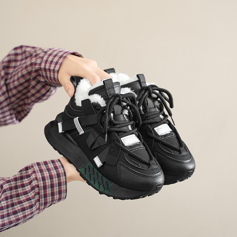 TUINANLE Women's Winter Sneakers Outdoor Anti-Slip Warm Plush Lined Running Shoes Casual Lace-Up Faux Leather Sports Shoes Plus Size for Female