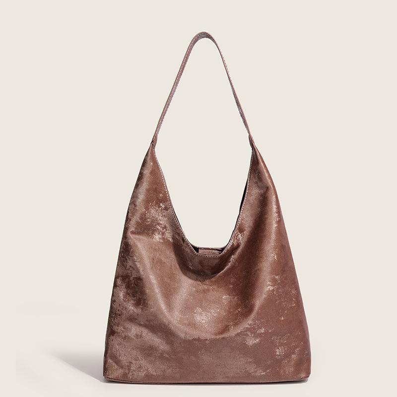 

Large-capacity retro bag women s 2025 autumn and winter new versatile shoulder bag premium texture commuter tote bag tide коричневый
