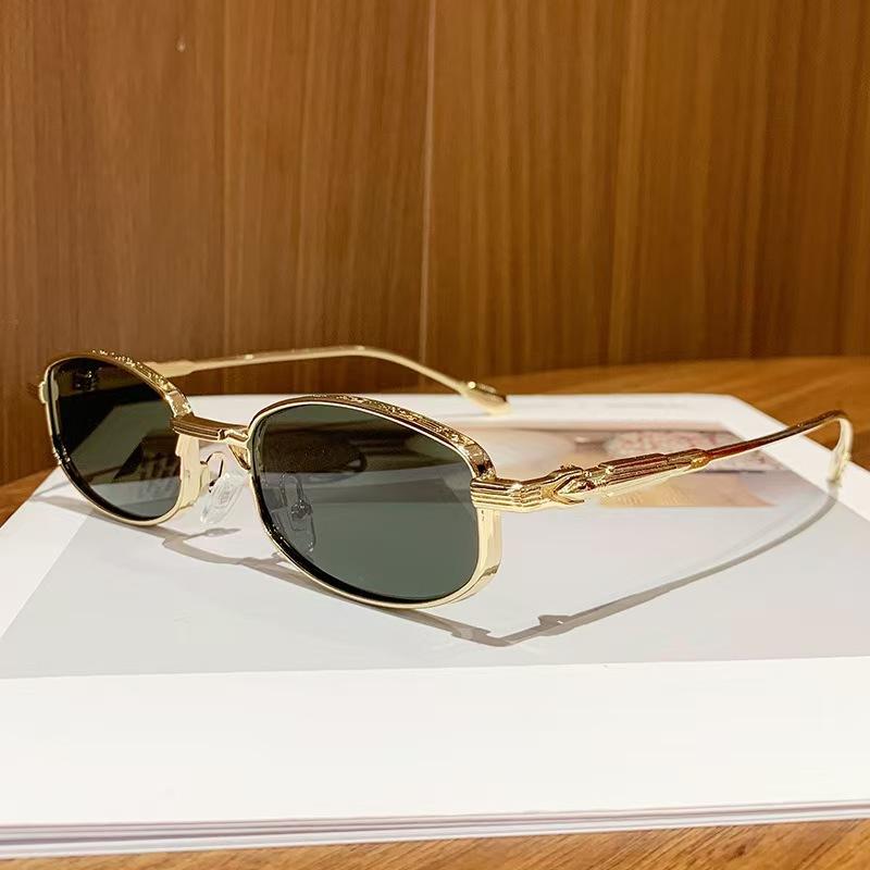 New retro style small box metal European and American trends men and women fashionable outdoor sunscreen versatile street shot sunglasses