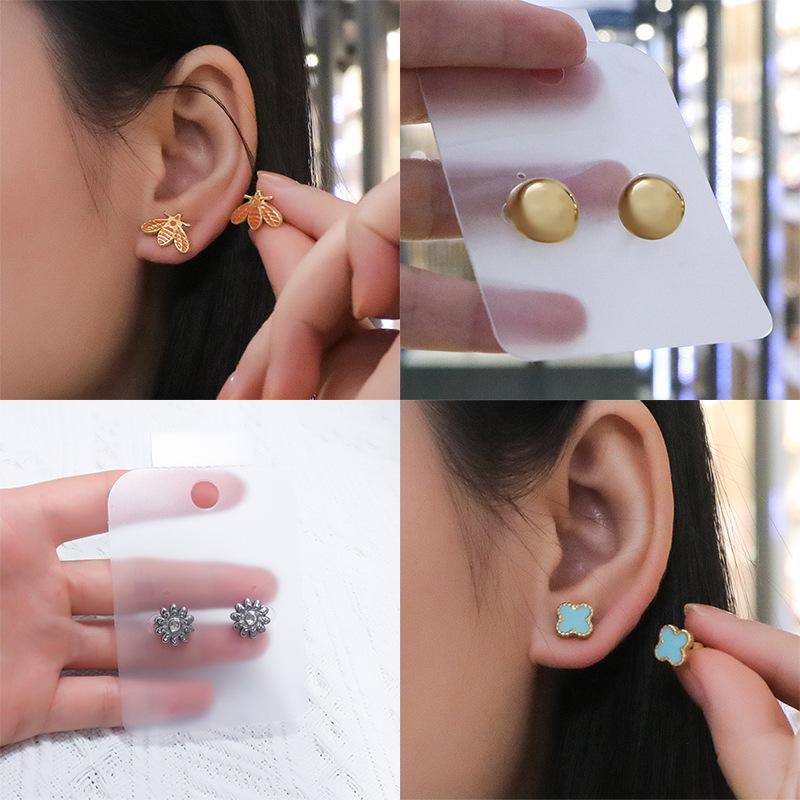 Luxurious Four-Leaf Clover Stud Earrings: European-American Style, Fashionable and Unique Design for Women