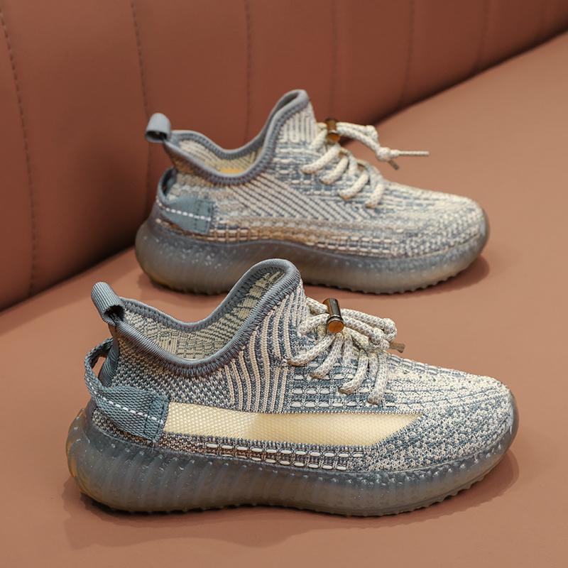 Kids' Breathable Mesh Running Shoes - Soft Sole, Unisex Summer Sneakers for Boys and Girls.